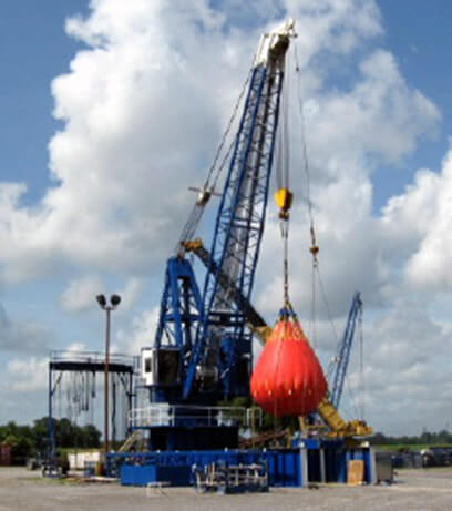 Photo of a 150-ton Crane